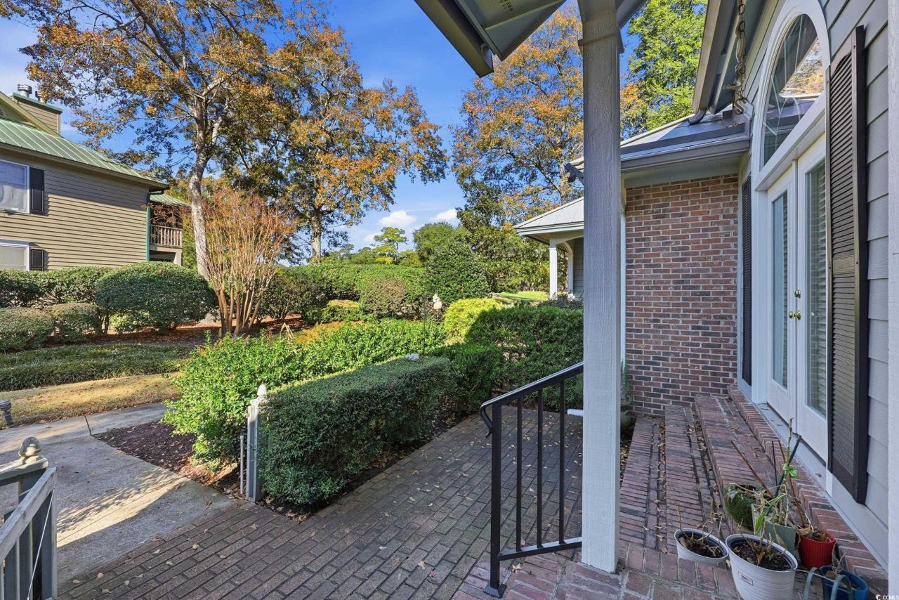 379 Golden Bear Dr. Photo 28