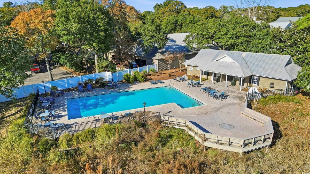 379 Golden Bear Dr. Photo 32