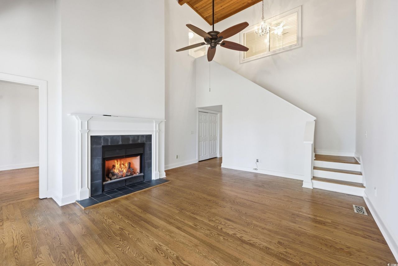 379 Golden Bear Dr. Photo 8