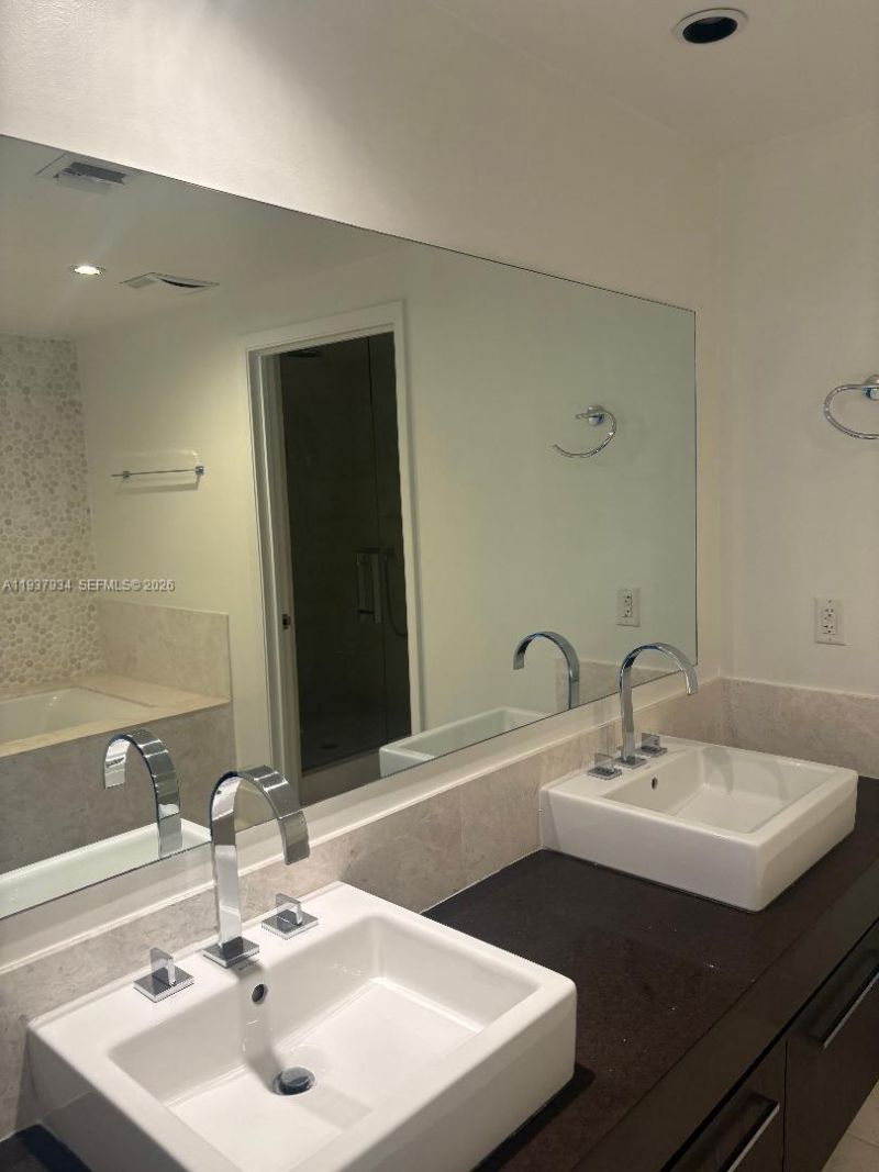 17121 Collins Ave, Unit 3101, Sunny Isles Beach, FL 33160 Photo