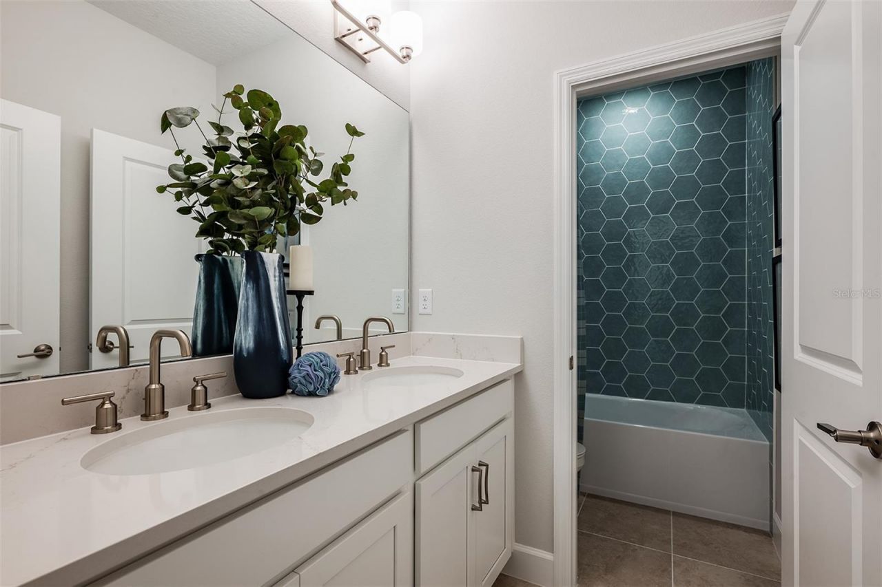 19326 Lochside Lane, Mount Dora, FL 32757 Photo