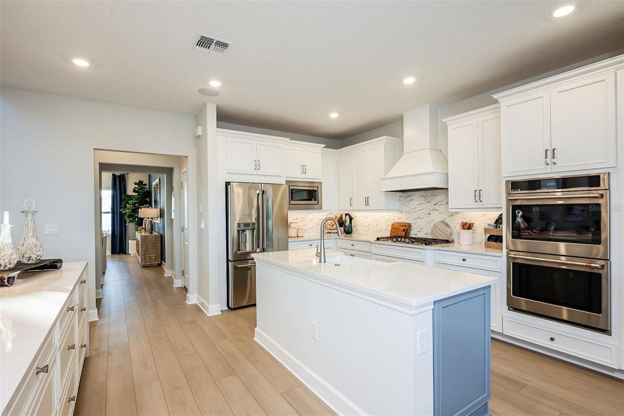 19326 Lochside Lane, Mount Dora, FL 32757 Photo