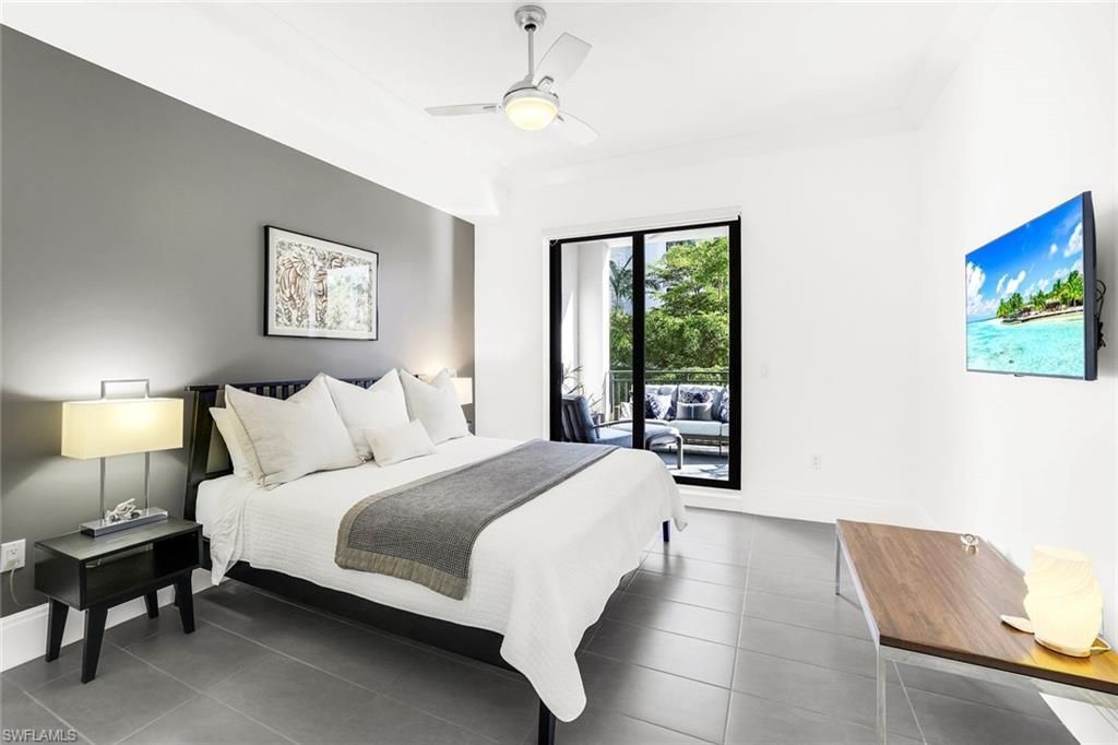 1035 3rd Ave S, Unit 215, Naples, FL 34102 Photo