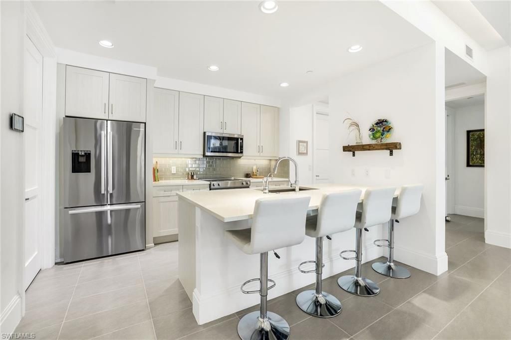 1035 3rd Ave S, Unit 215, Naples, FL 34102 Photo