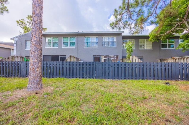 5076 Society Place W, Unit B, West Palm Beach, FL 33415 Photo