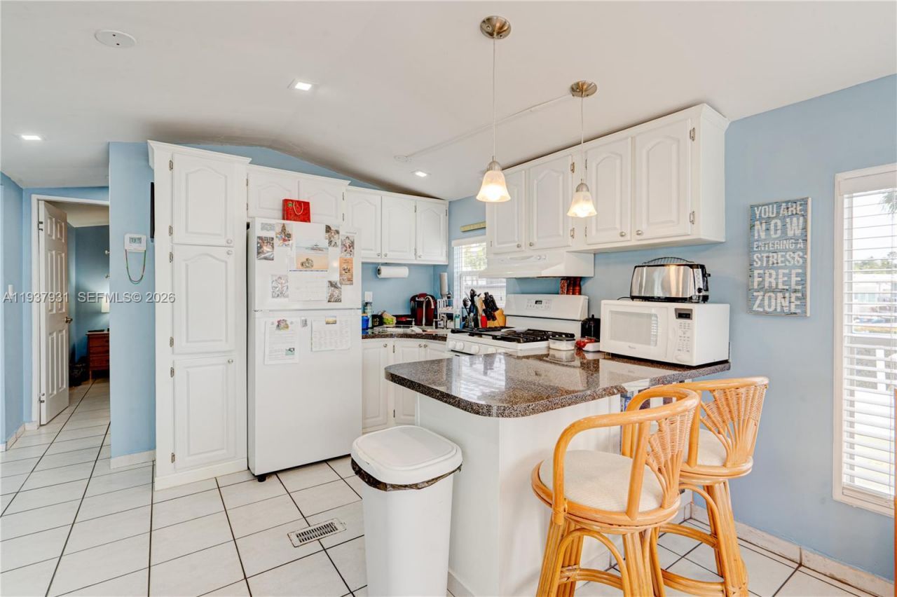 65821 Overseas Highway, Unit 98, Long Key, FL 33001 Photo