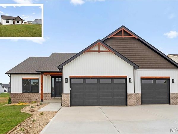 817 Golden Bell Lane, O'Fallon, IL 62269