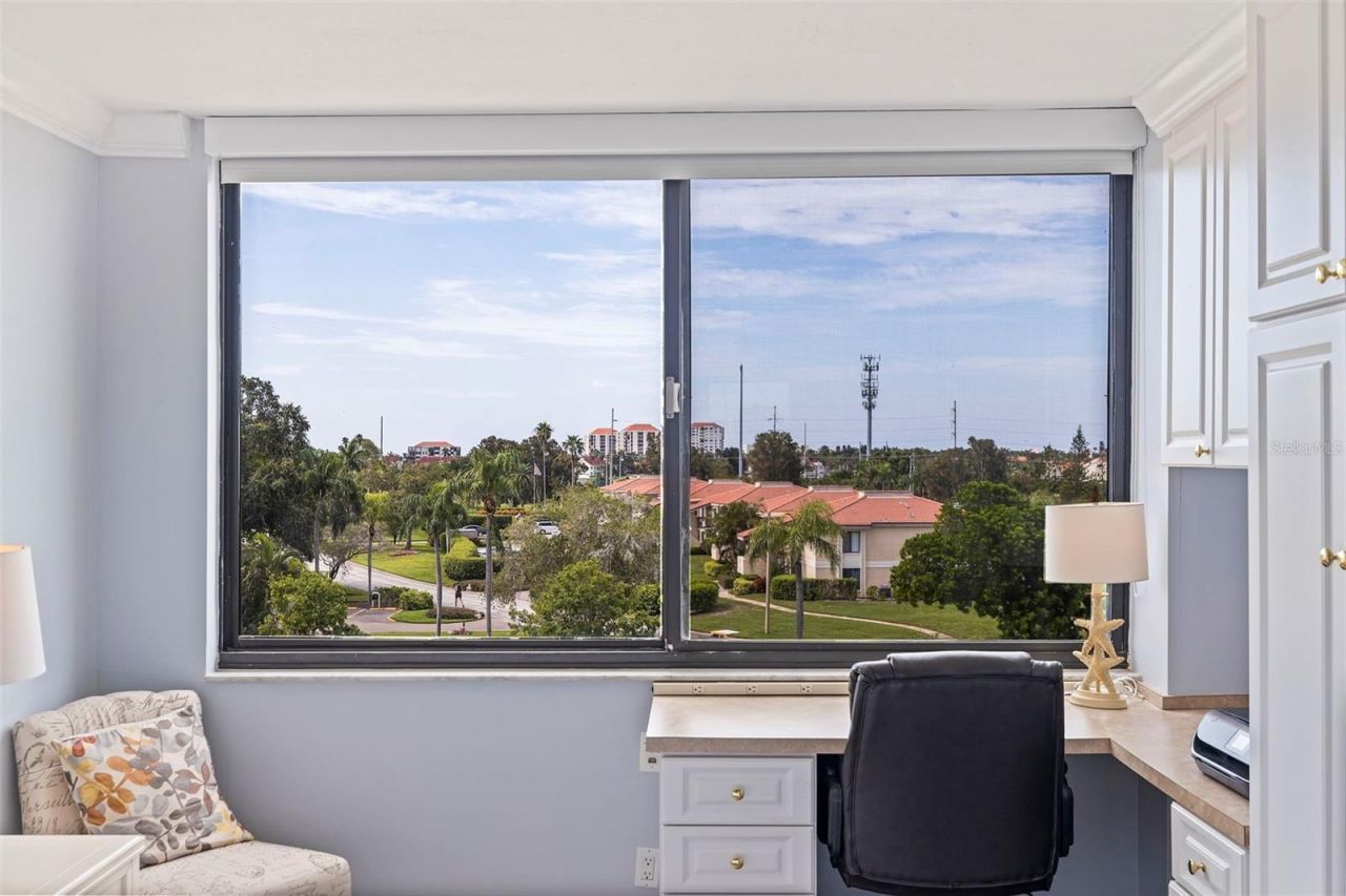 6104 Palma Del Mar Boulevard S, Unit 404, Saint Petersburg, FL 33715 Photo