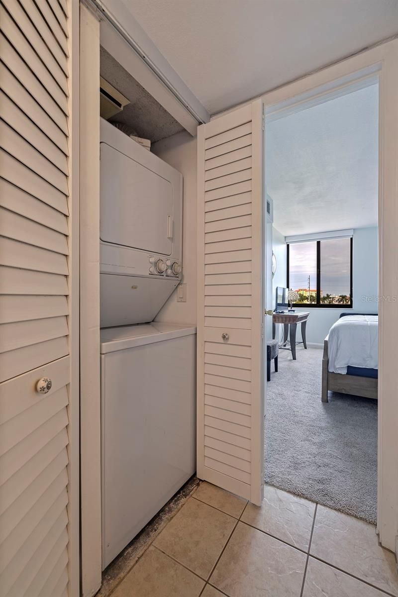 6104 Palma Del Mar Boulevard S, Unit 404, Saint Petersburg, FL 33715 Photo