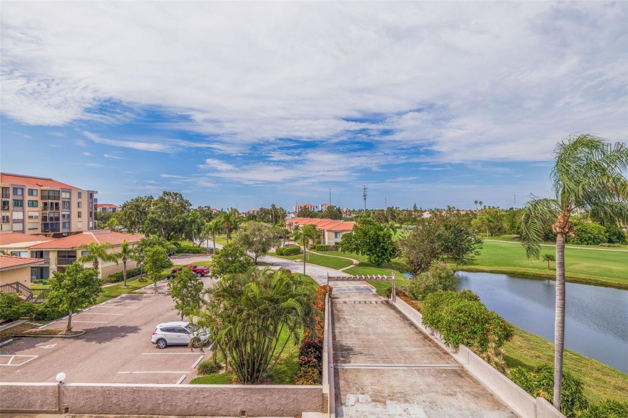 6104 Palma Del Mar Boulevard S, Unit 404, Saint Petersburg, FL 33715 Photo