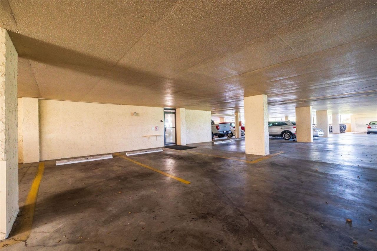 6104 Palma Del Mar Boulevard S, Unit 404, Saint Petersburg, FL 33715 Photo