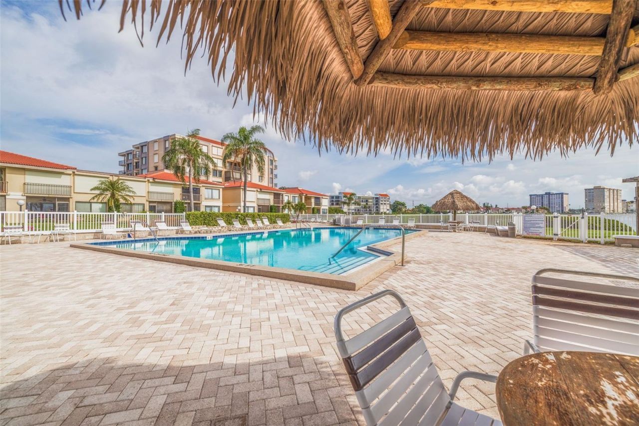 6104 Palma Del Mar Boulevard S, Unit 404, Saint Petersburg, FL 33715 Photo