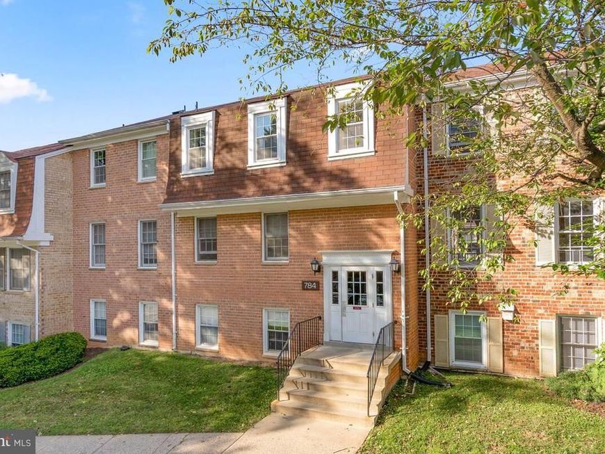 784 Quince Orchard Boulevard, Unit 784-10, Gaithersburg, MD 20878 Main Photo