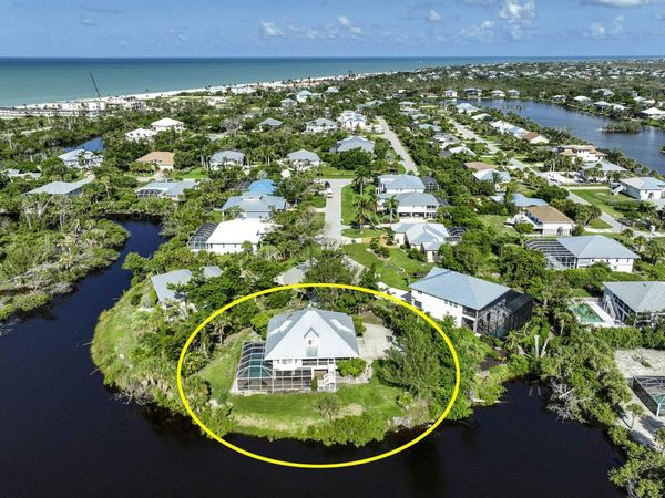 3366 Barra Cir, Sanibel, FL 33957