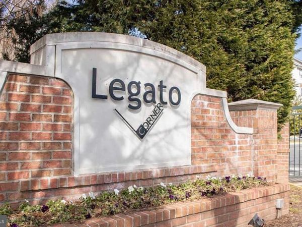 12140 GARDEN GROVE CIRCLE, Unit 203, FAIRFAX, VA 22030