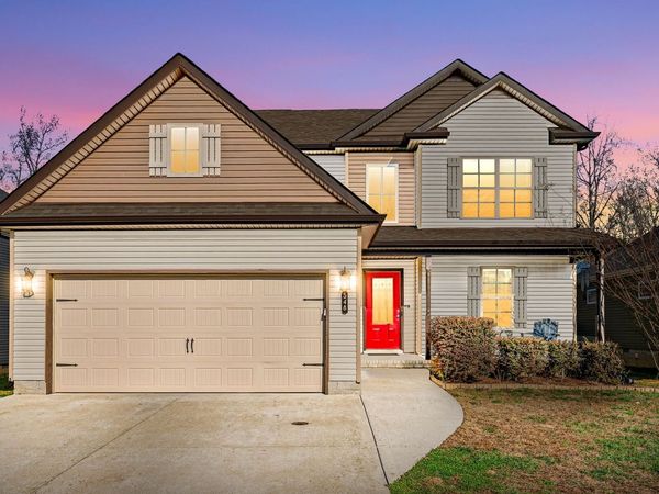 548 Medallion Cir, Clarksville, TN 37042