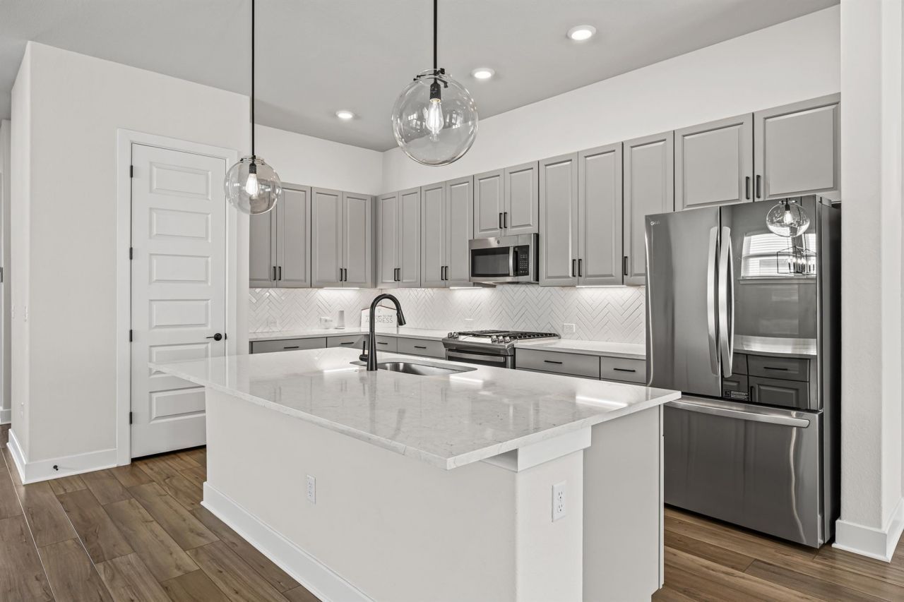 5806 Rangeland Rd, Austin, TX 78747 Main Photo