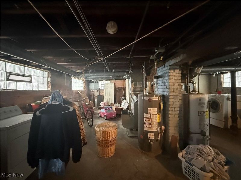 1667 Burgess Road, Cleveland, OH 44112 Photo 27