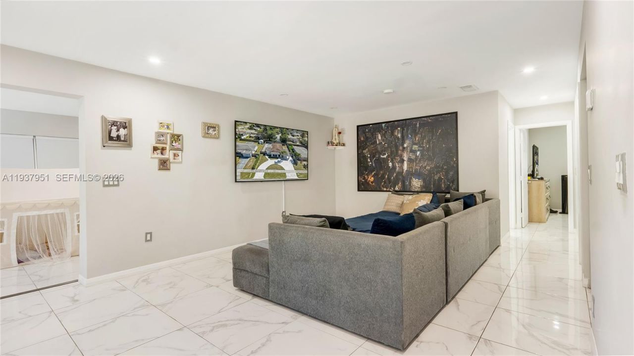 3120 SW 17th St, Fort Lauderdale, FL 33312 Photo