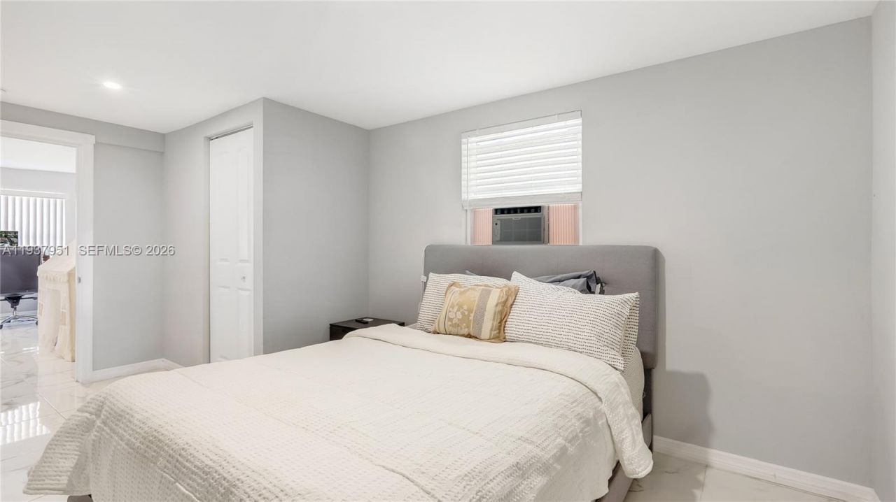 3120 SW 17th St, Fort Lauderdale, FL 33312 Photo