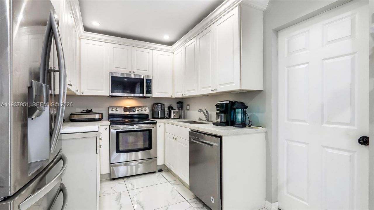 3120 SW 17th St, Fort Lauderdale, FL 33312 Photo