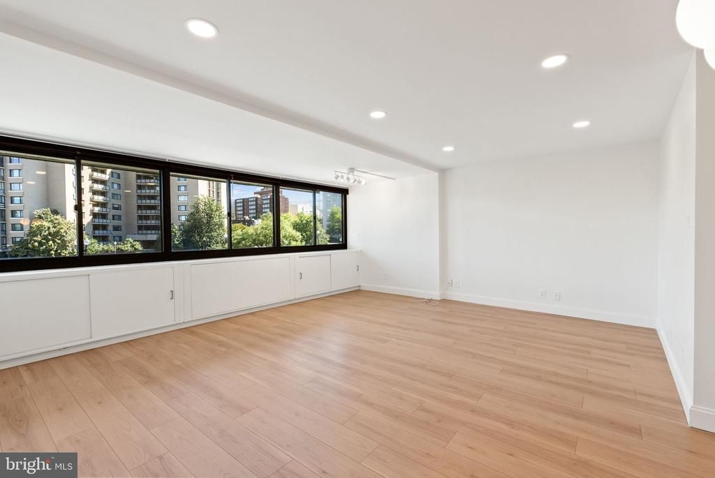 2510 Virginia Avenue Nw, Unit 309-N, Washington, DC 20037 Main Photo