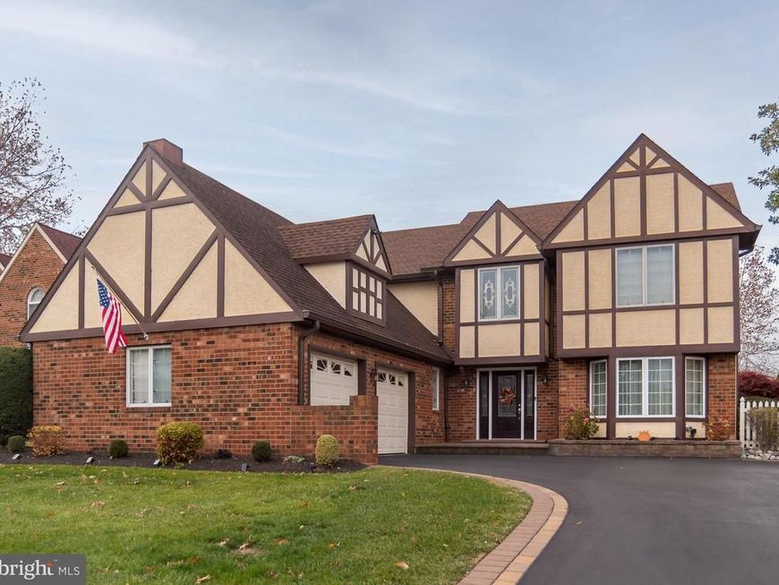 9616 Eden Hall Lane, Philadelphia, PA 19114 Main Photo