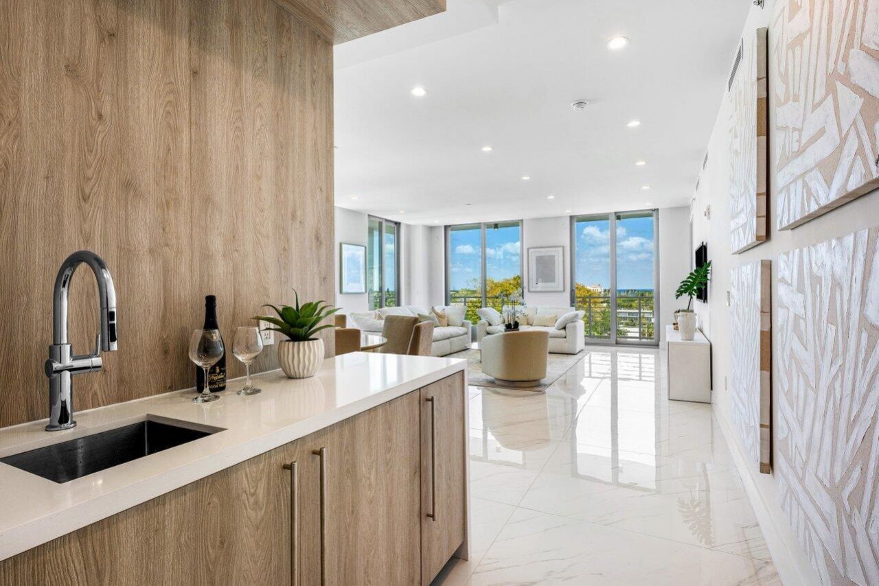 495 E Royal Palm Road, Unit 601, Boca Raton, FL 33432 Photo