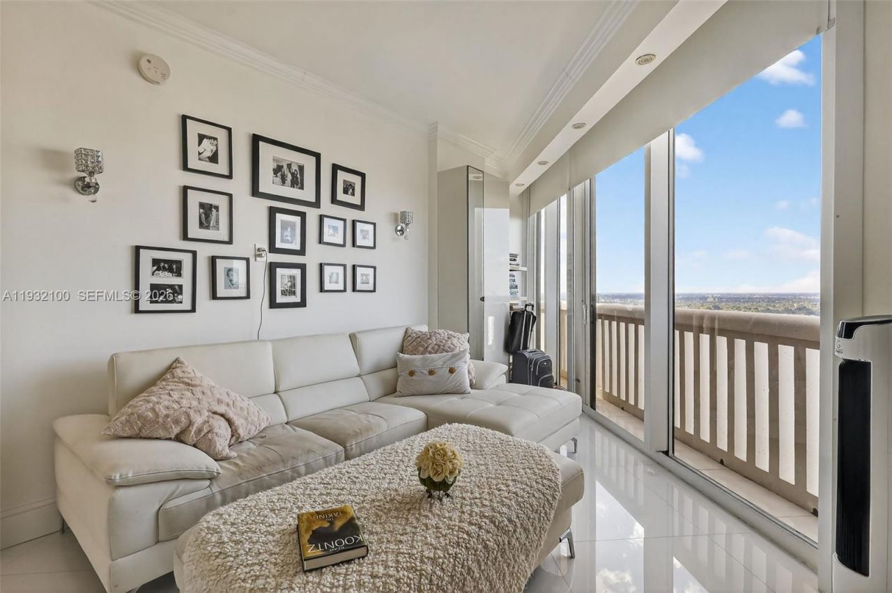 1000 Island Blvd , Unit PH9, Aventura, FL 33160 Photo