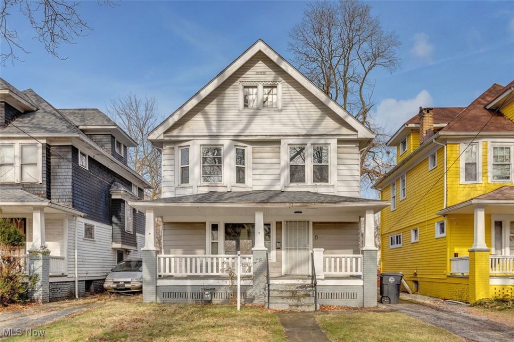 9901 Yale Avenue, Cleveland, OH 44108 Main Photo