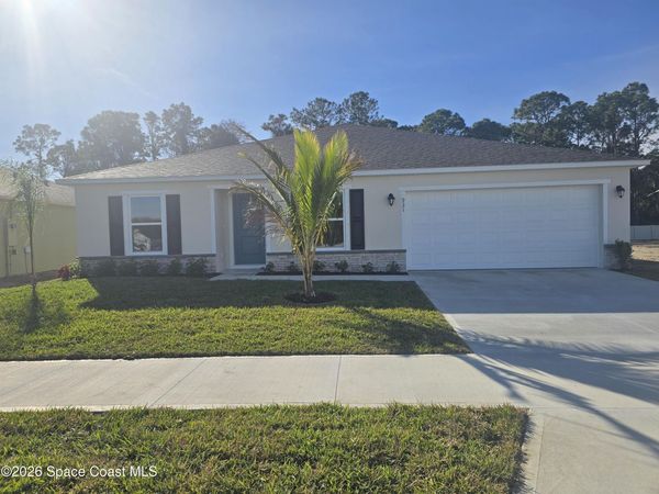 921 SW Richmond Circle SW , Palm Bay, FL 32908