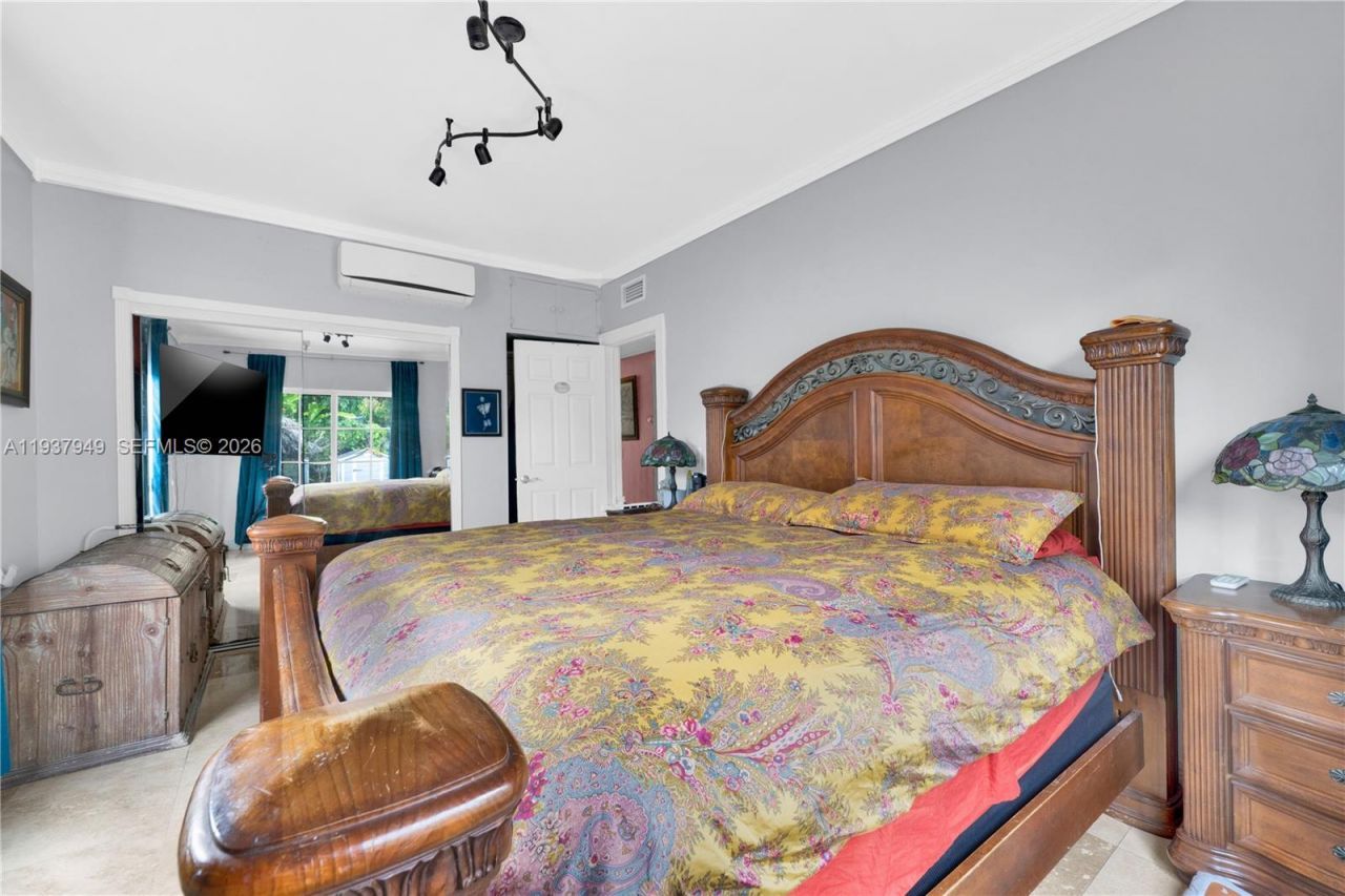 4739 SW 5th St, Miami, FL 33134 Photo