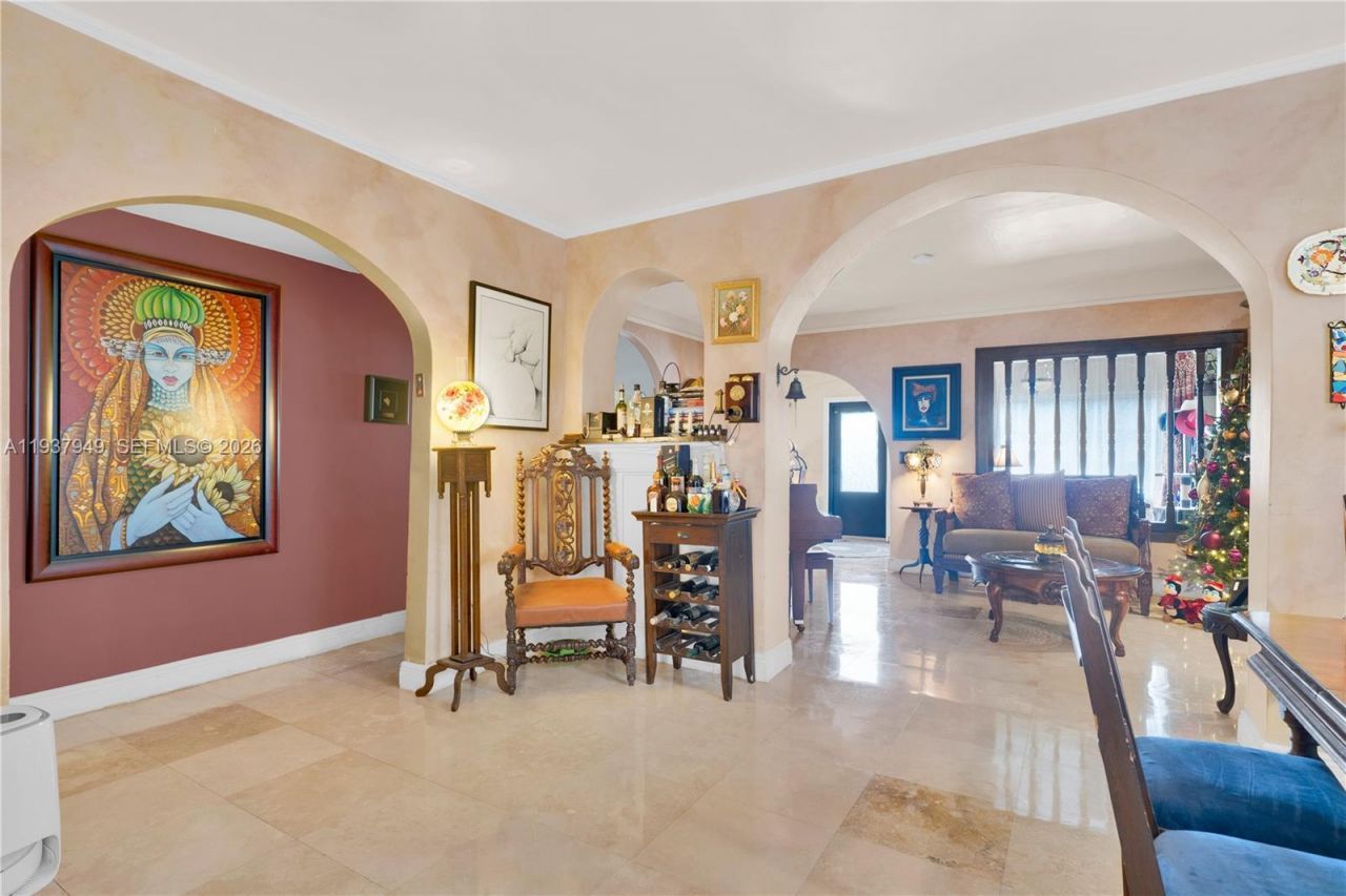 4739 SW 5th St, Miami, FL 33134 Photo