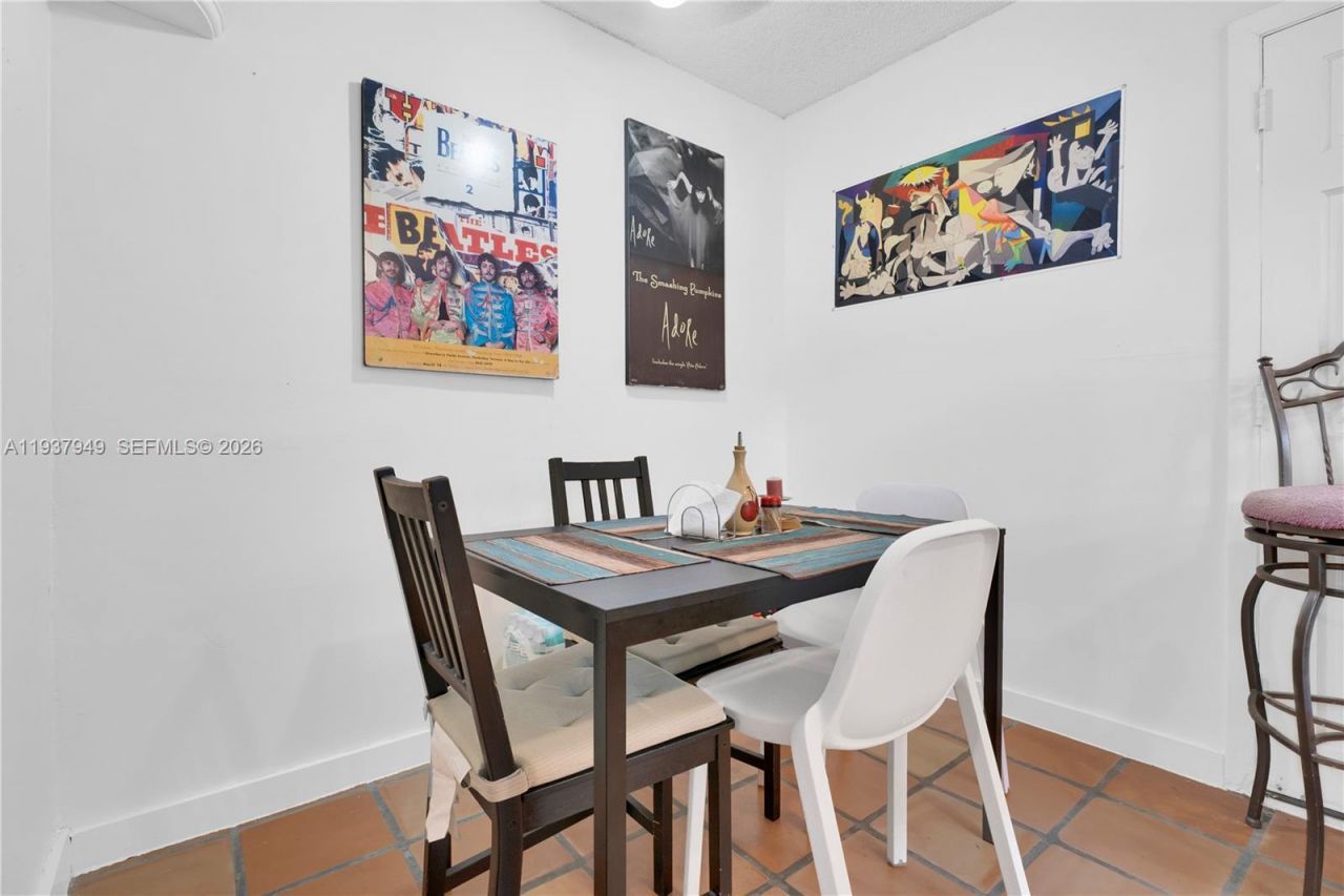 4739 SW 5th St, Miami, FL 33134 Photo