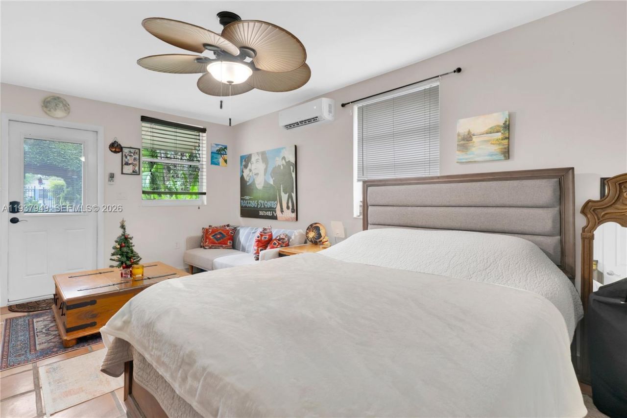 4739 SW 5th St, Miami, FL 33134 Photo