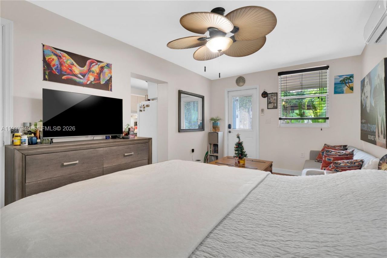 4739 SW 5th St, Miami, FL 33134 Photo