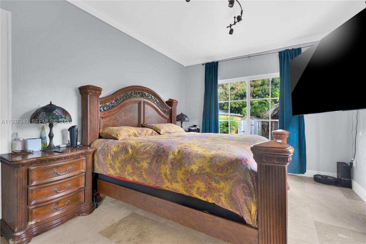 4739 SW 5th St, Miami, FL 33134 Photo