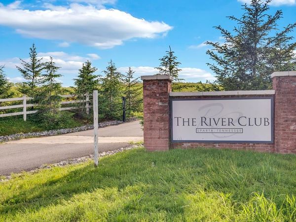 362 Saddlebrook Dr, Sparta, TN 38583