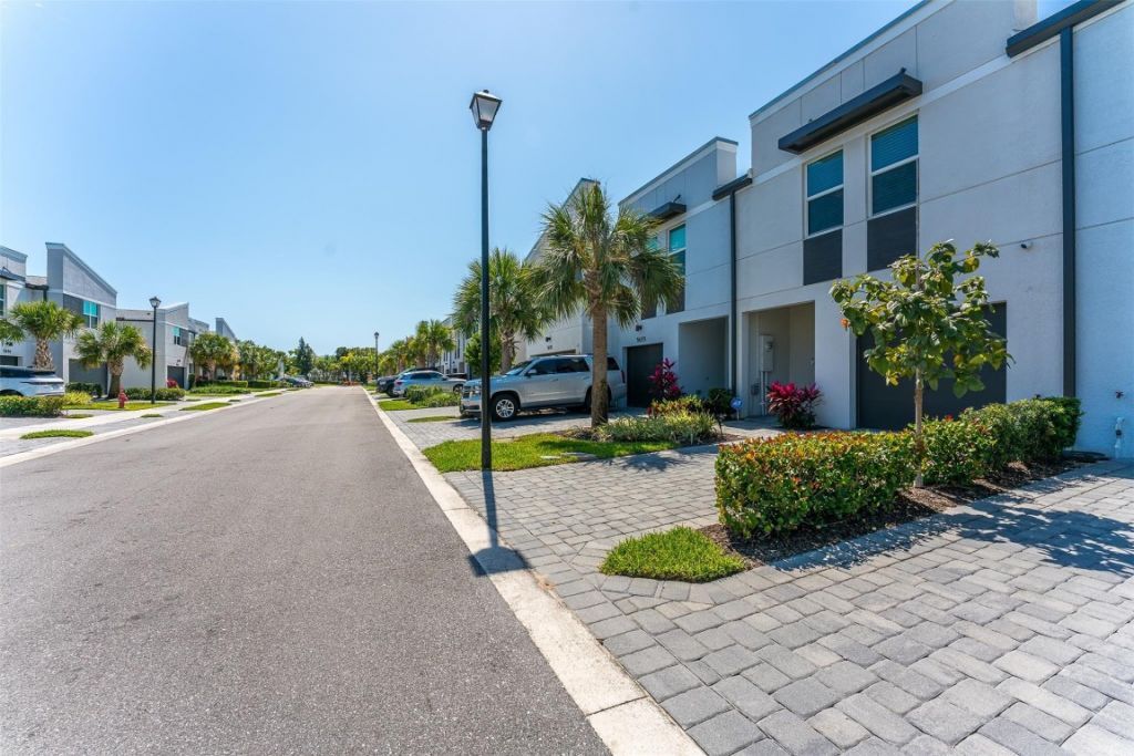 5659 Enclave Dr, Mangonia Park, FL 33407 Photo