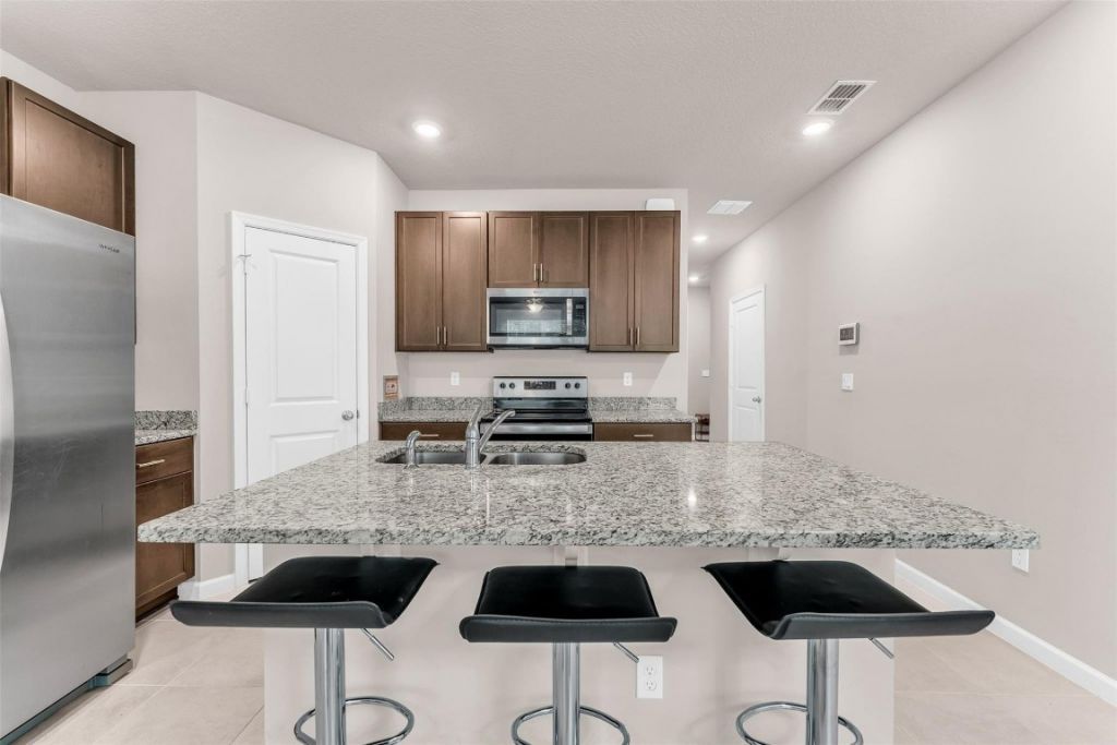 5659 Enclave Dr, Mangonia Park, FL 33407 Photo