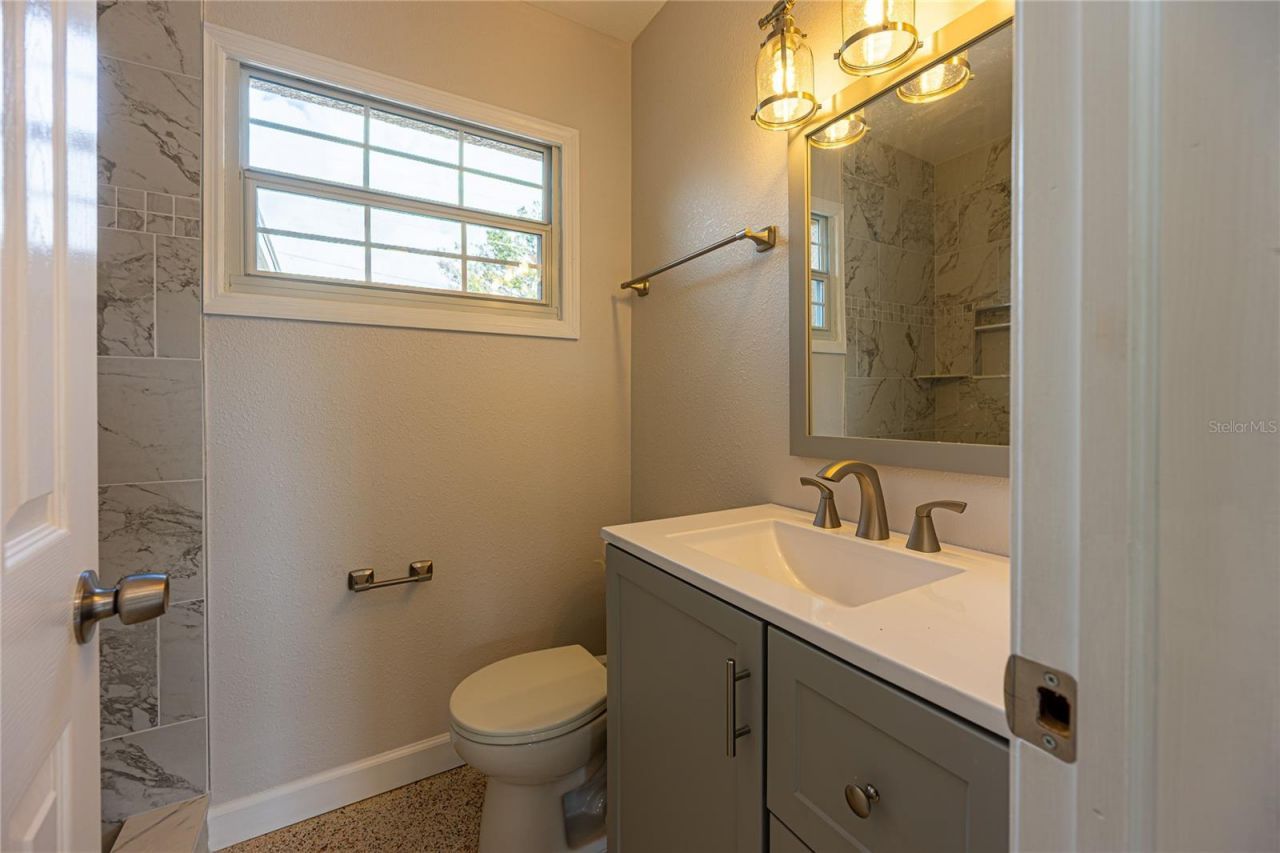 5773 3rd Avenue N, Saint Petersburg, FL 33710 Photo