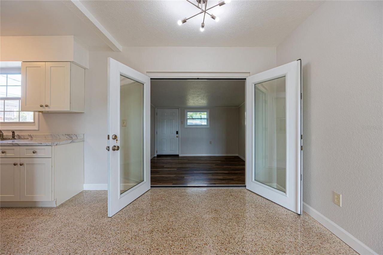 5773 3rd Avenue N, Saint Petersburg, FL 33710 Photo