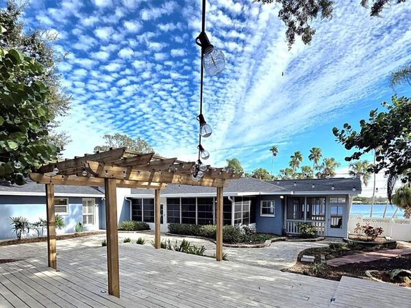 401 WHITCOMB BOULEVARD, TARPON SPRINGS, FL 34689