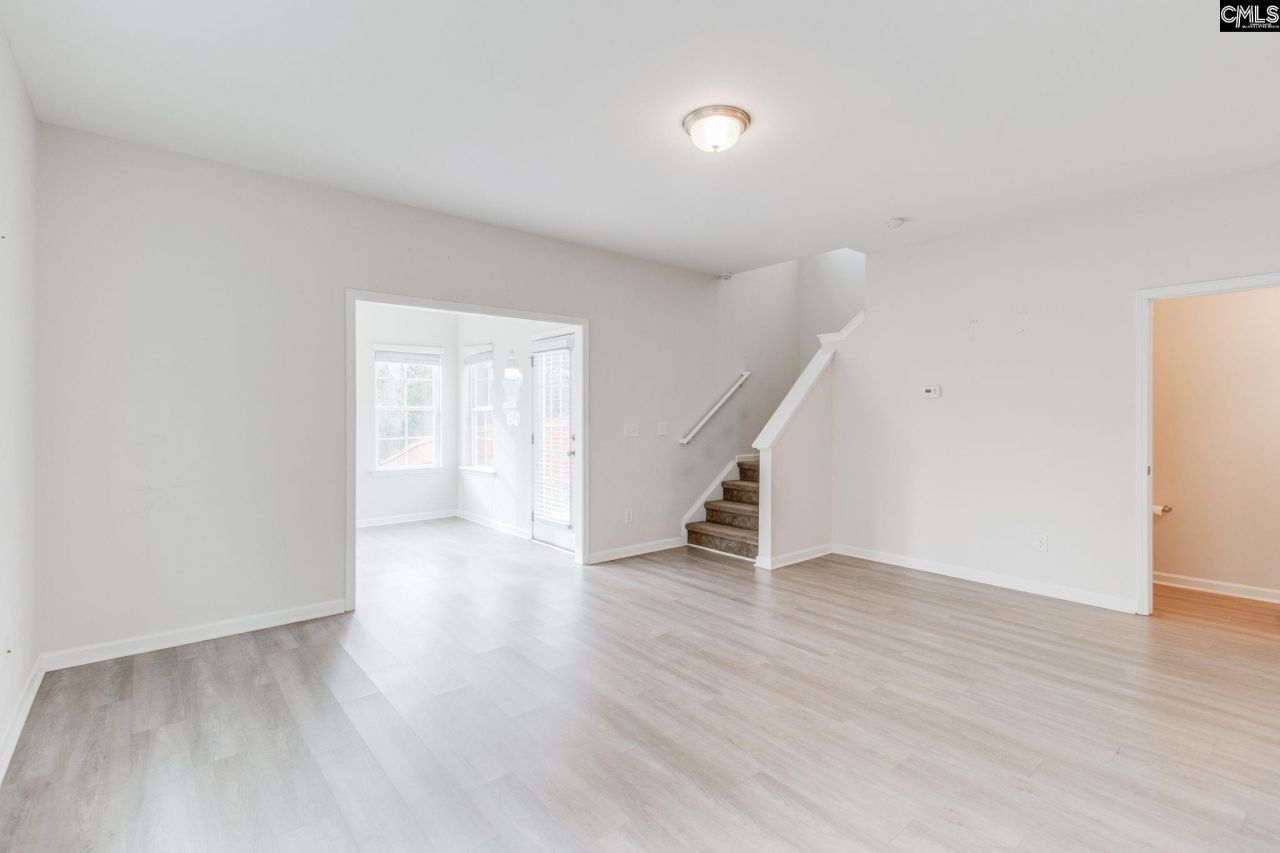 591 Flat Creek Drive Photo 12