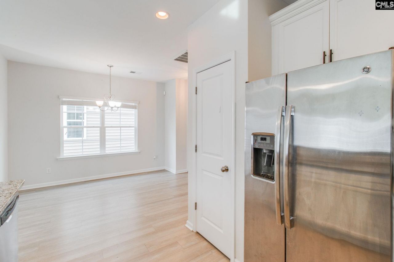 591 Flat Creek Drive Photo 9