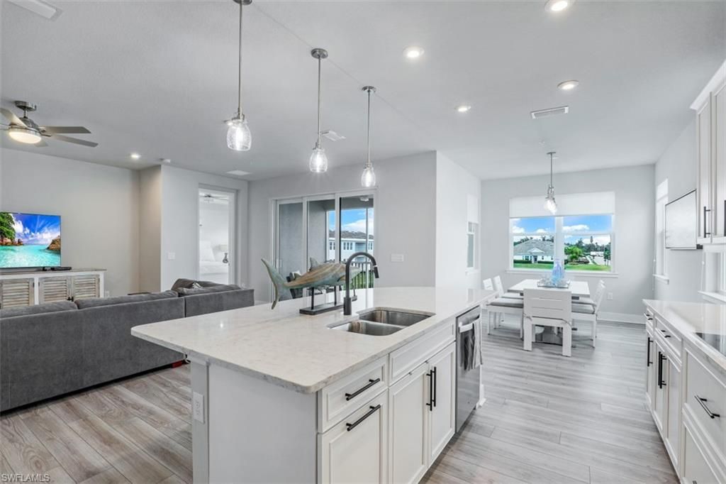 4705 Arboretum Cir, Unit 203, Naples, FL 34112 Photo