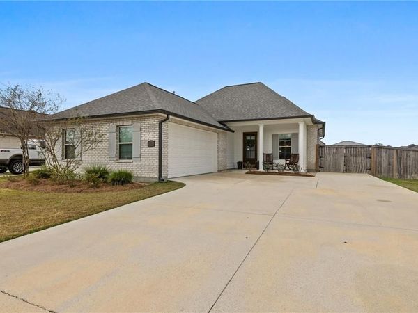 13308 BELLE PRAIRIE Drive, Geismar, LA 70734