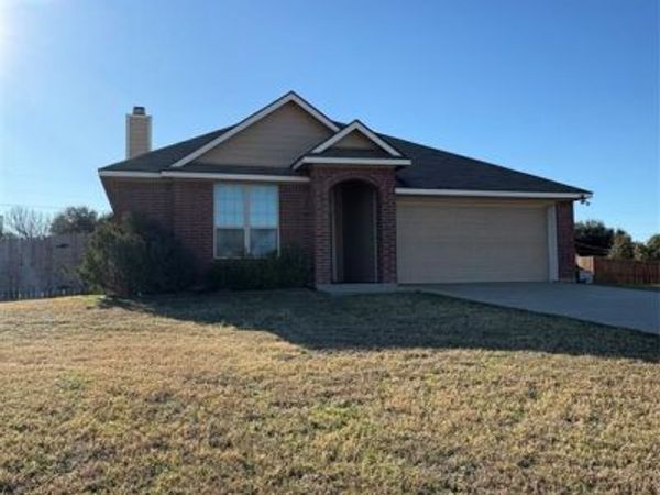 163 Milky Way, Bruceville, TX 76630