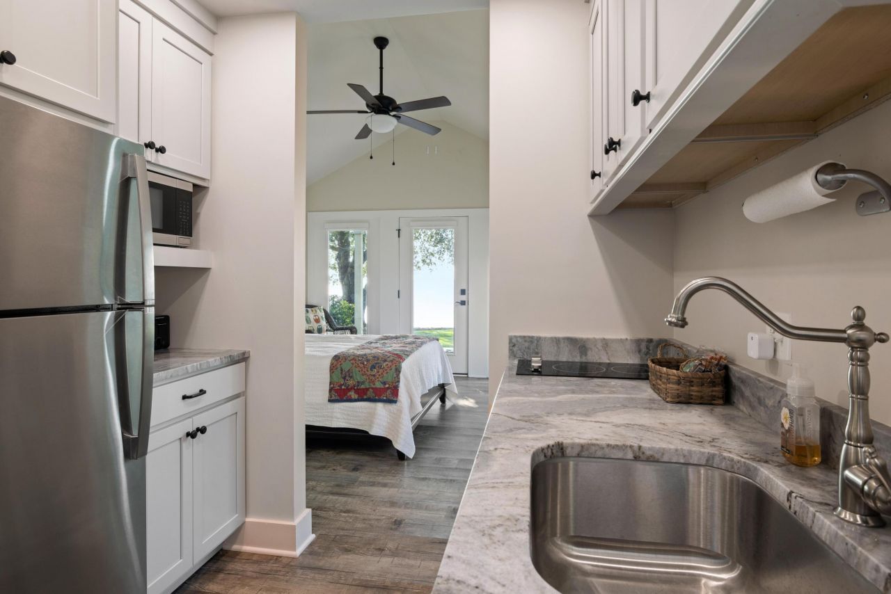 909 Butter Road Photo 22