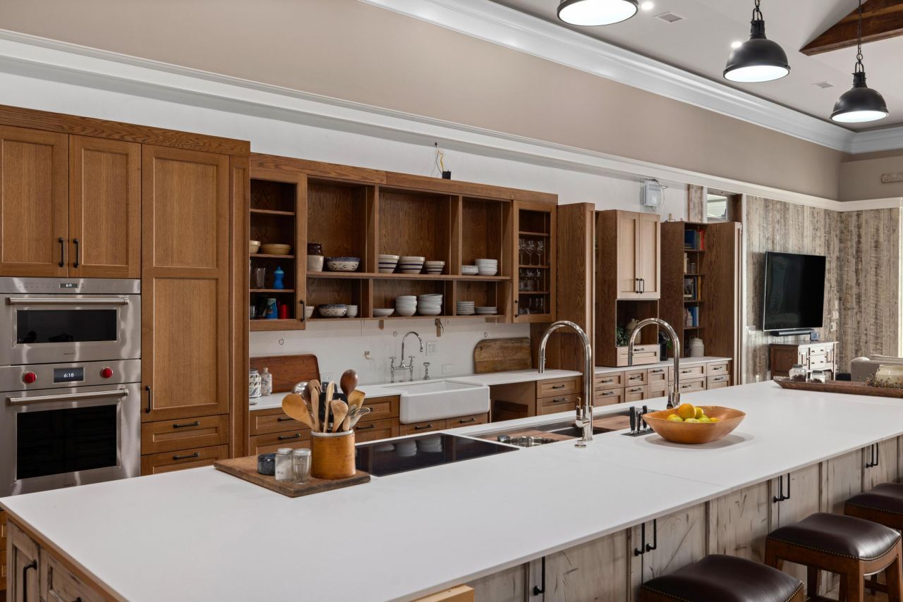 911 Butter Road Photo 14